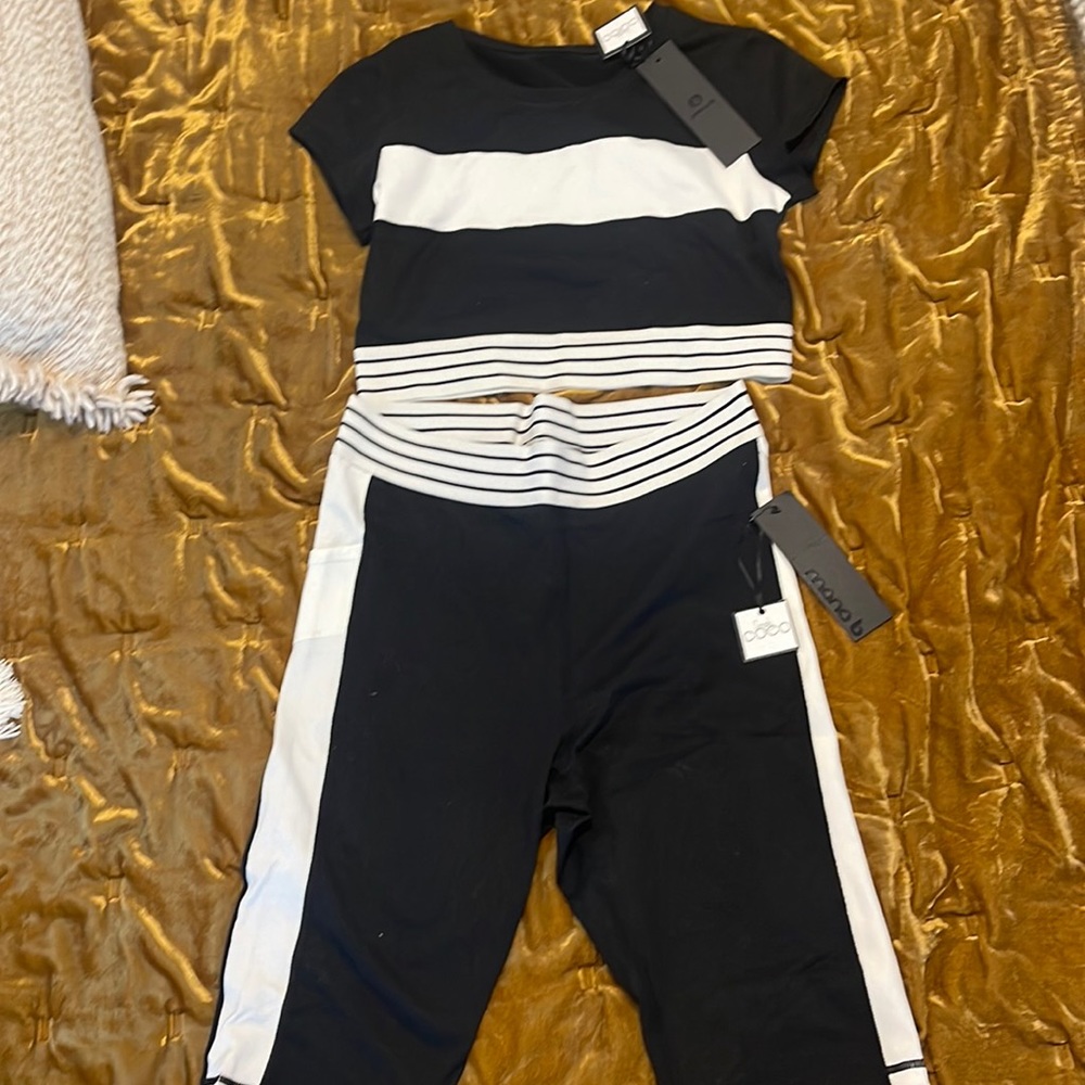 CUTE BIKER WORK OUT SET!!!
